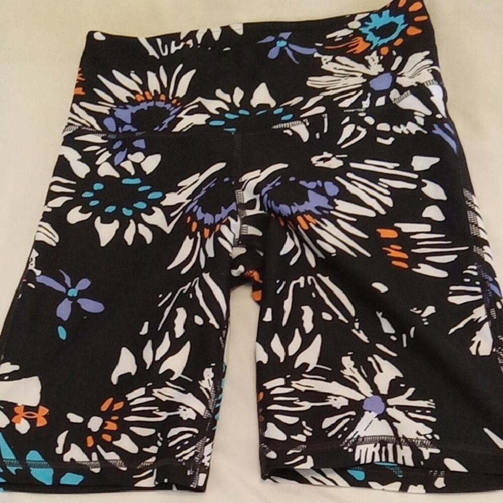 Champion Womens Small Shorts with Floral Print. Activewear, beach, Atleisure
